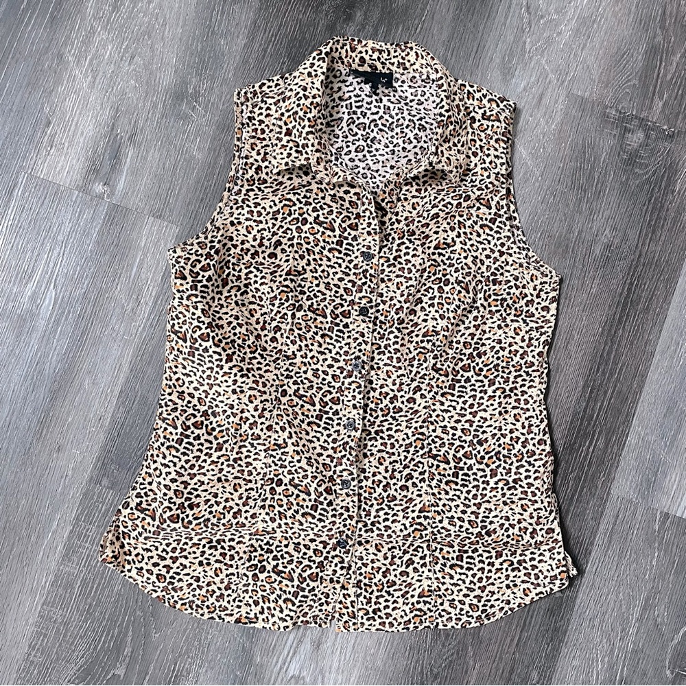 Vintage Leopard Print Button Down Tank with Collar Light Weight - Picture 3 of 4